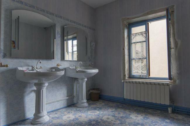 Les Volets Bleus Hotel Le Perreon Luaran gambar